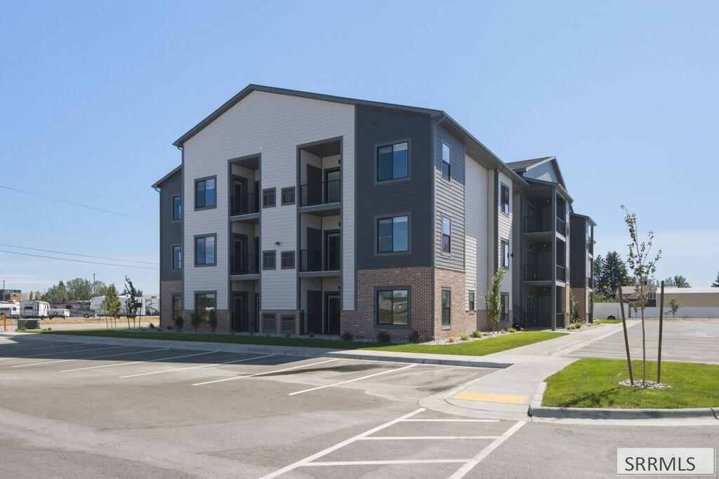 1142 #206 S Skyline Drive # 206 Property Photo 1