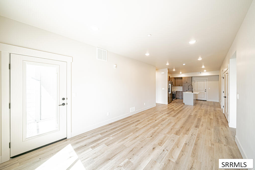 1142 #208 S Skyline Drive # 208 Property Photo 12