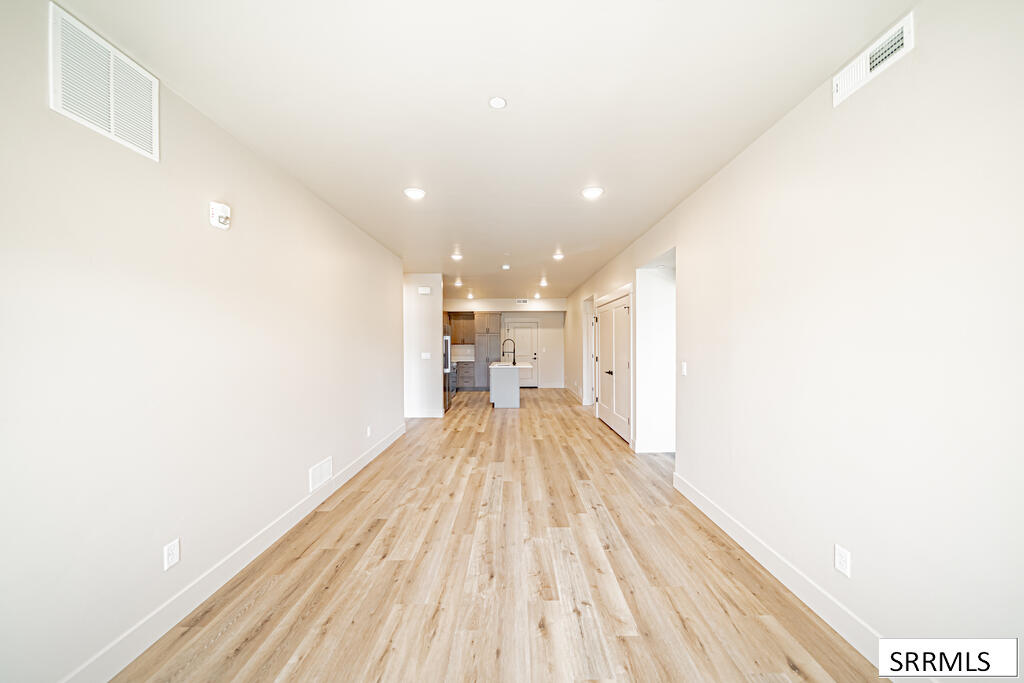 1142 #208 S Skyline Drive # 208 Property Photo 13