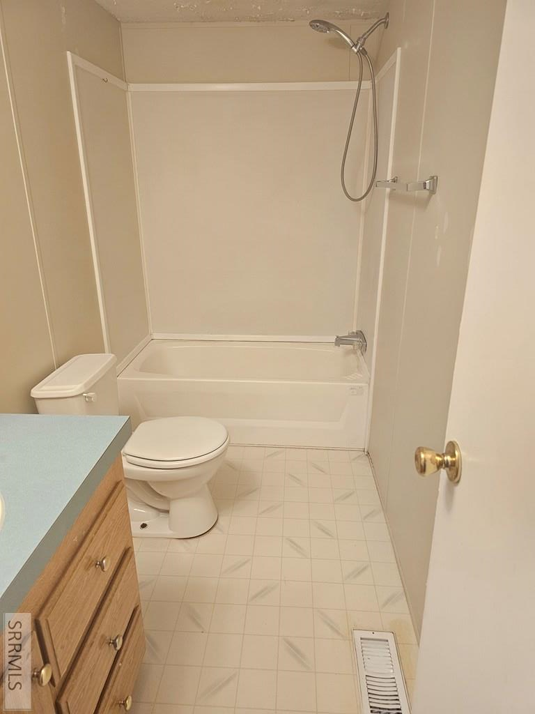 745 E 800 N Property Photo 13
