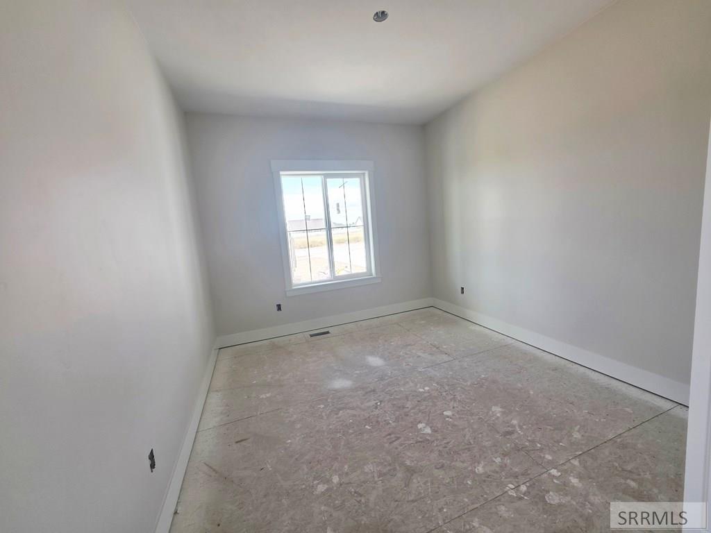 661 Glacier Ave Property Photo 13