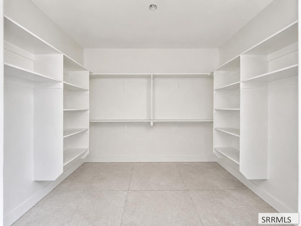 661 Glacier Ave Property Photo 25