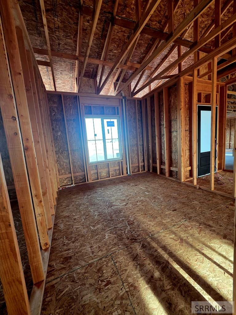 661 Glacier Ave Property Photo 30