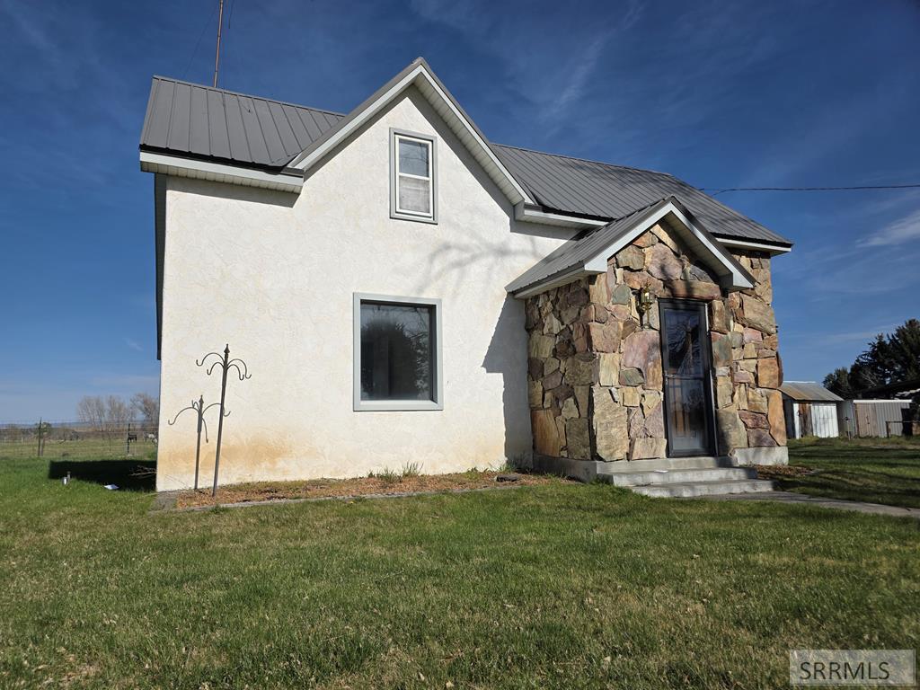 6850 S 2000 W Property Photo 16