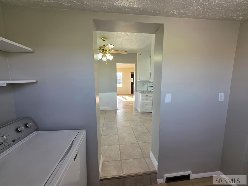 6850 S 2000 W Property Photo 28