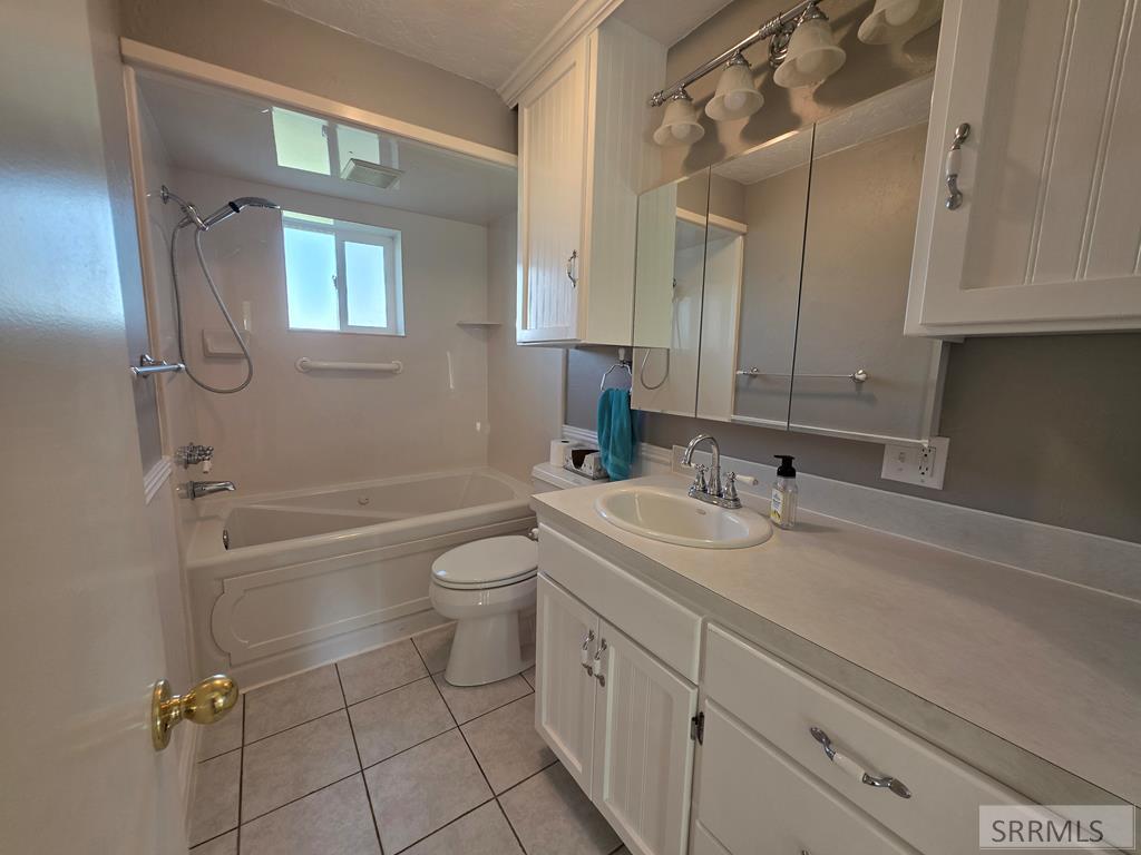 6850 S 2000 W Property Photo 32