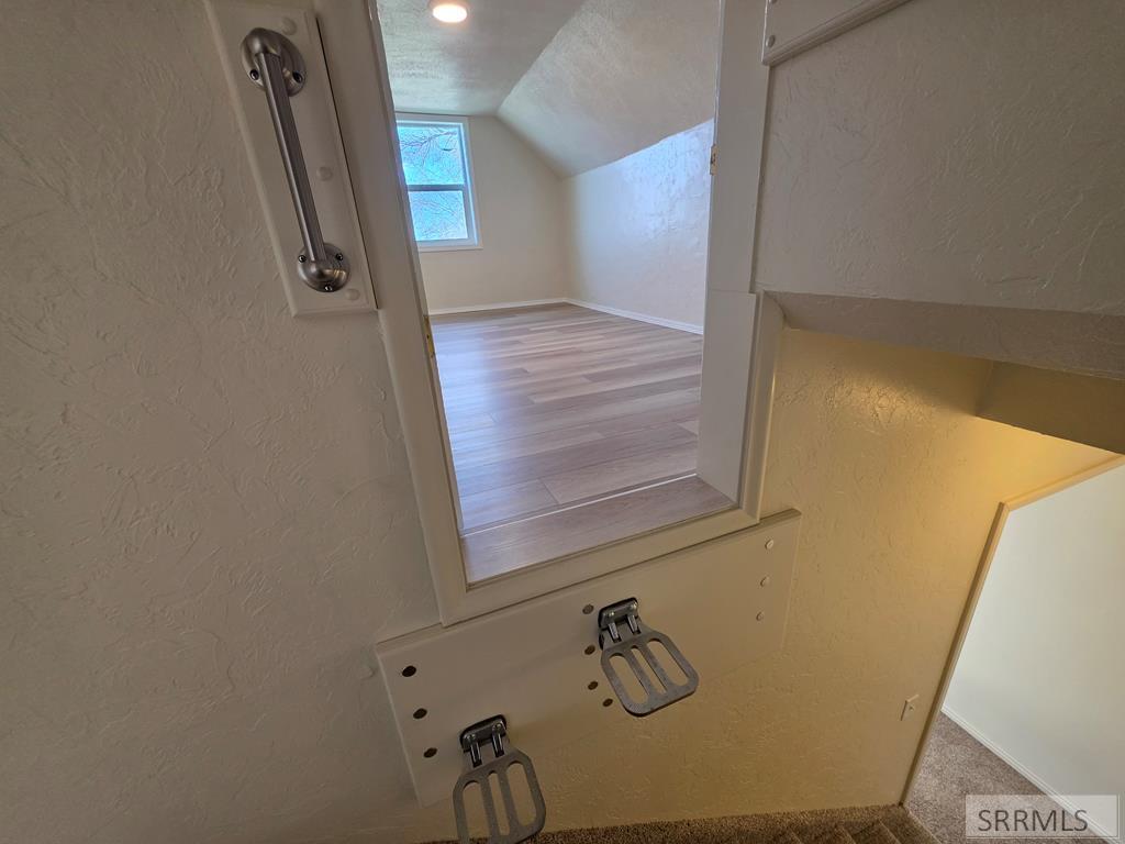 6850 S 2000 W Property Photo 44