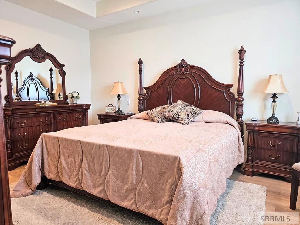 665 Hollow Drive Property Photo 18
