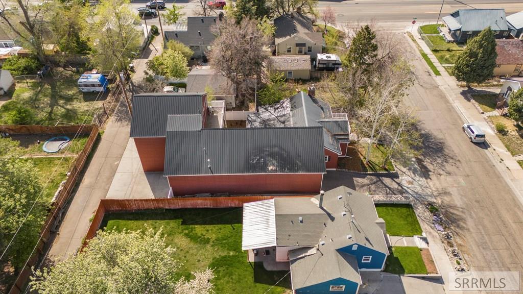 528 10th Street Property Photo 4
