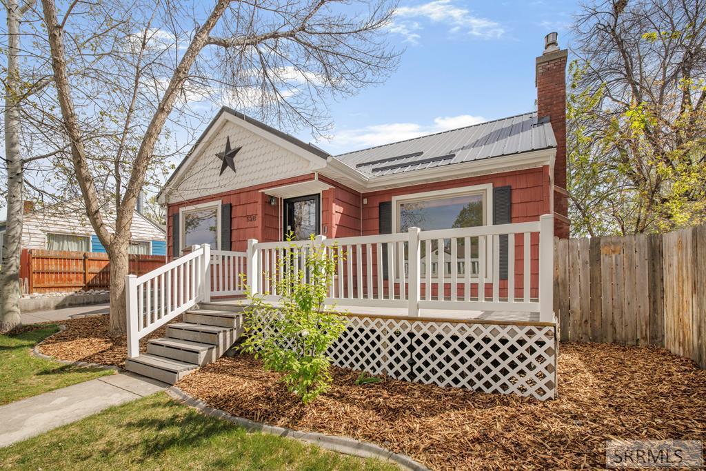 528 10th Street Property Photo 5