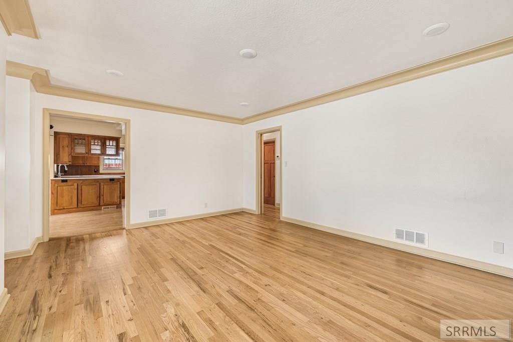 528 10th Street Property Photo 14