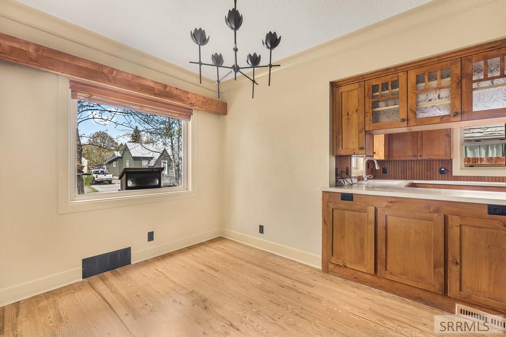 528 10th Street Property Photo 19