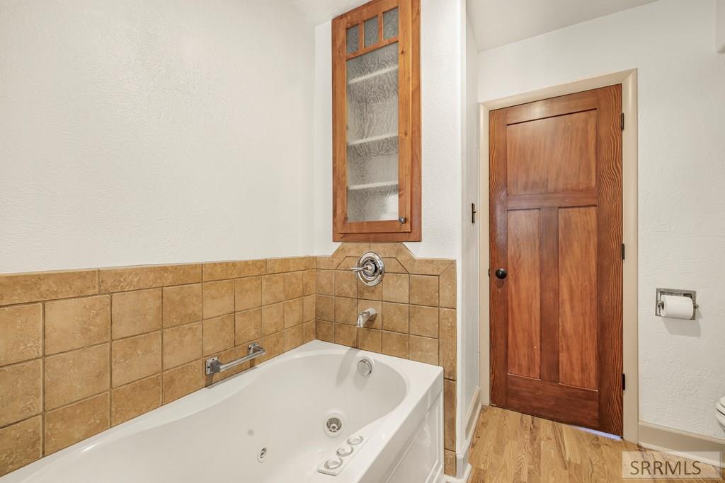 528 10th Street Property Photo 29