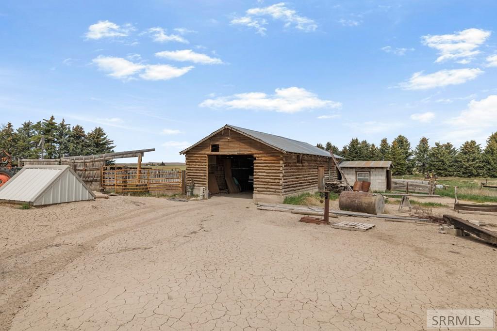 2185784 Property Photo 29