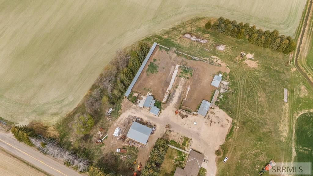 2185784 Property Photo 34