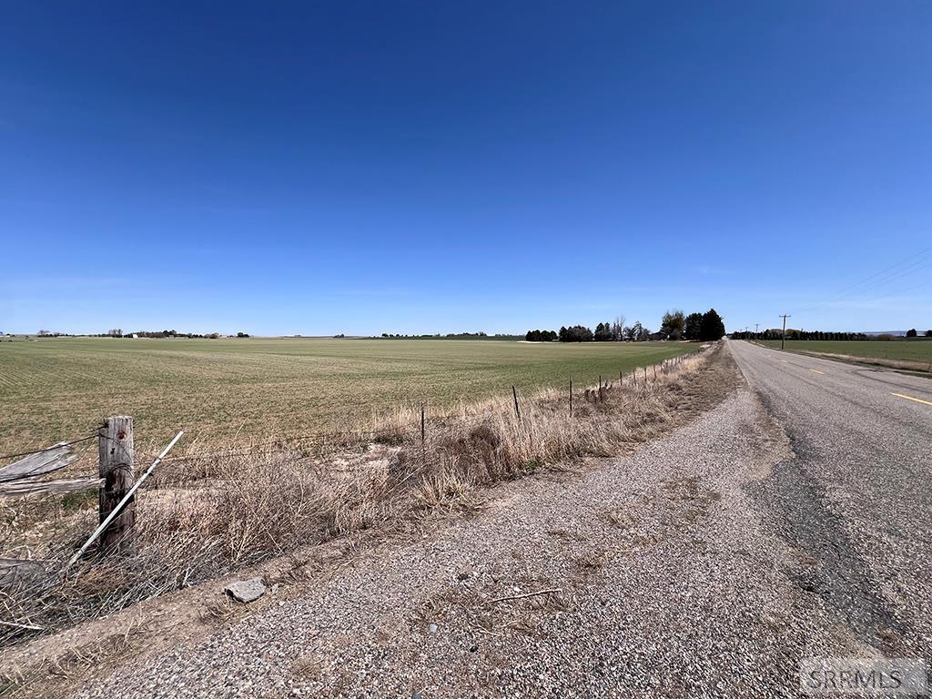 2185784 Property Photo 49