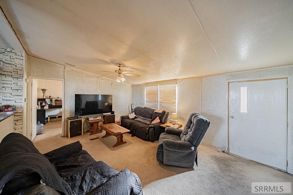 1555 Canyon Avenue Property Photo 3