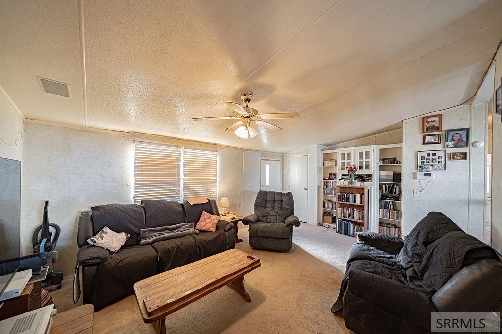 1555 Canyon Avenue Property Photo 4