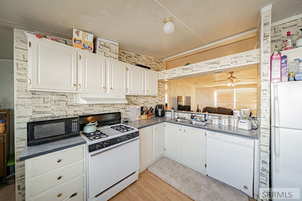 1555 Canyon Avenue Property Photo 11