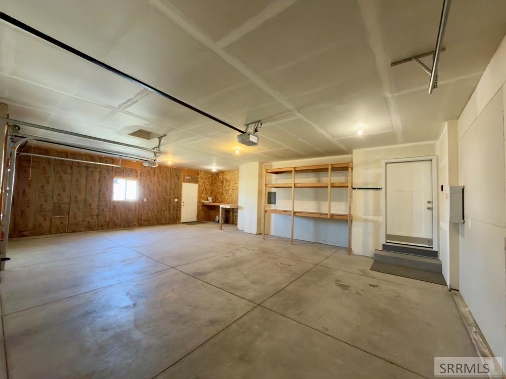 1205 Angela St Property Photo 37