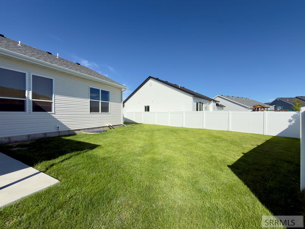 1205 Angela St Property Photo 43