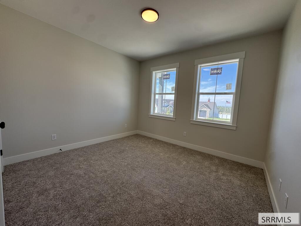 6540 Crown Crescent Property Photo 19