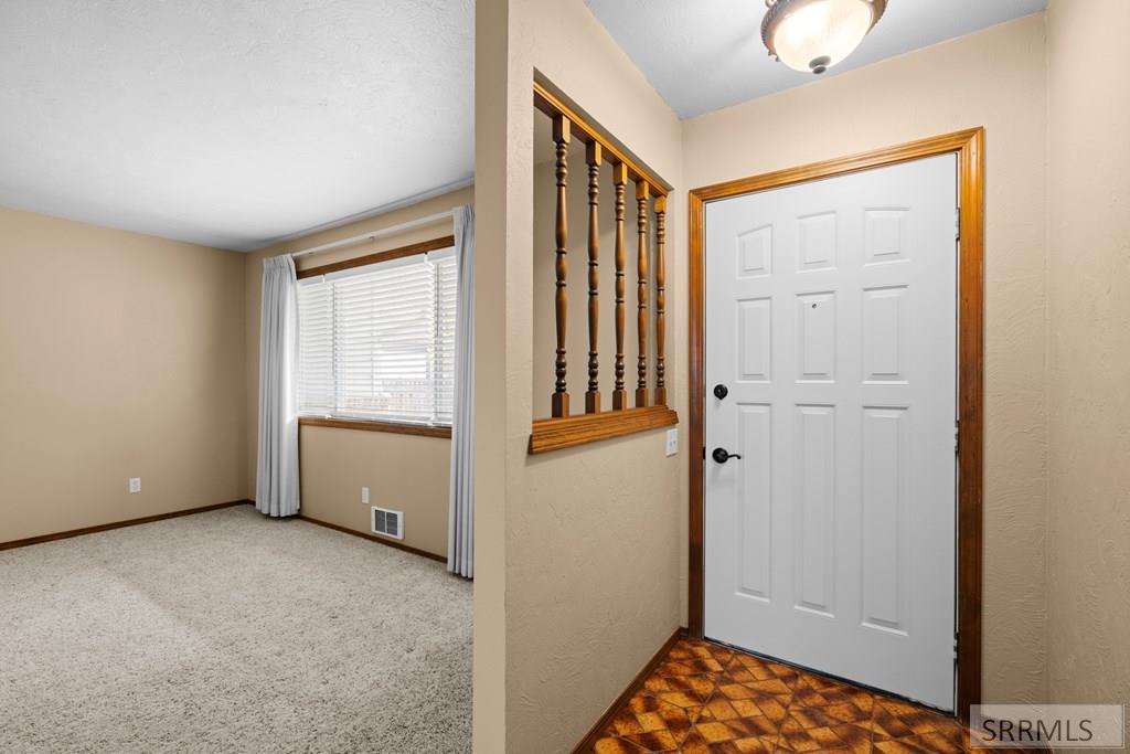 972 Bluebird Place Property Photo 10