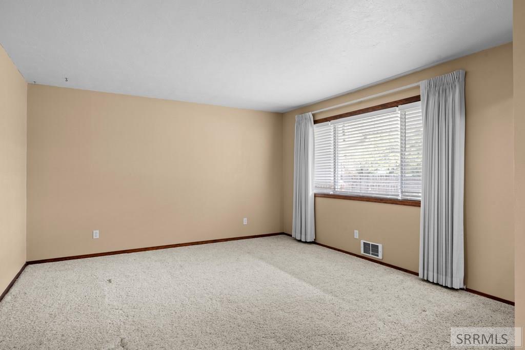 972 Bluebird Place Property Photo 11