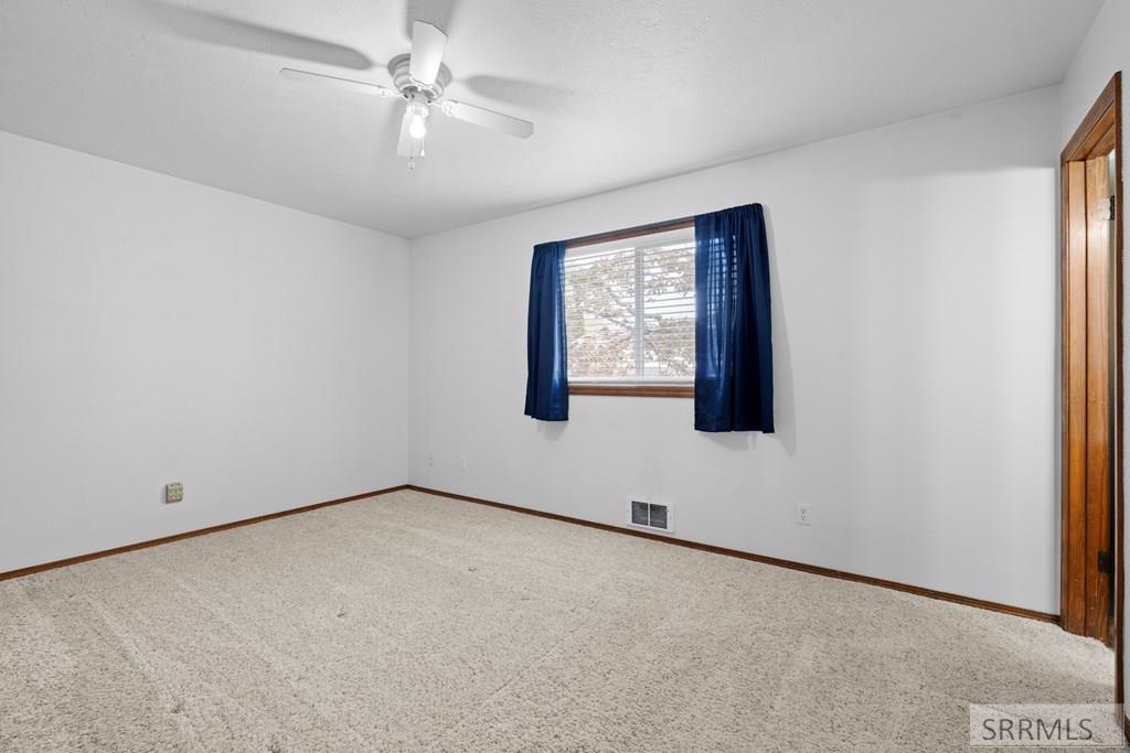 972 Bluebird Place Property Photo 17