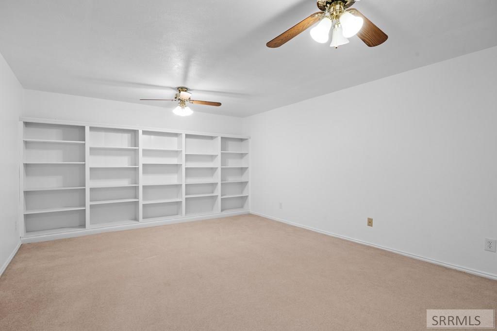 972 Bluebird Place Property Photo 29