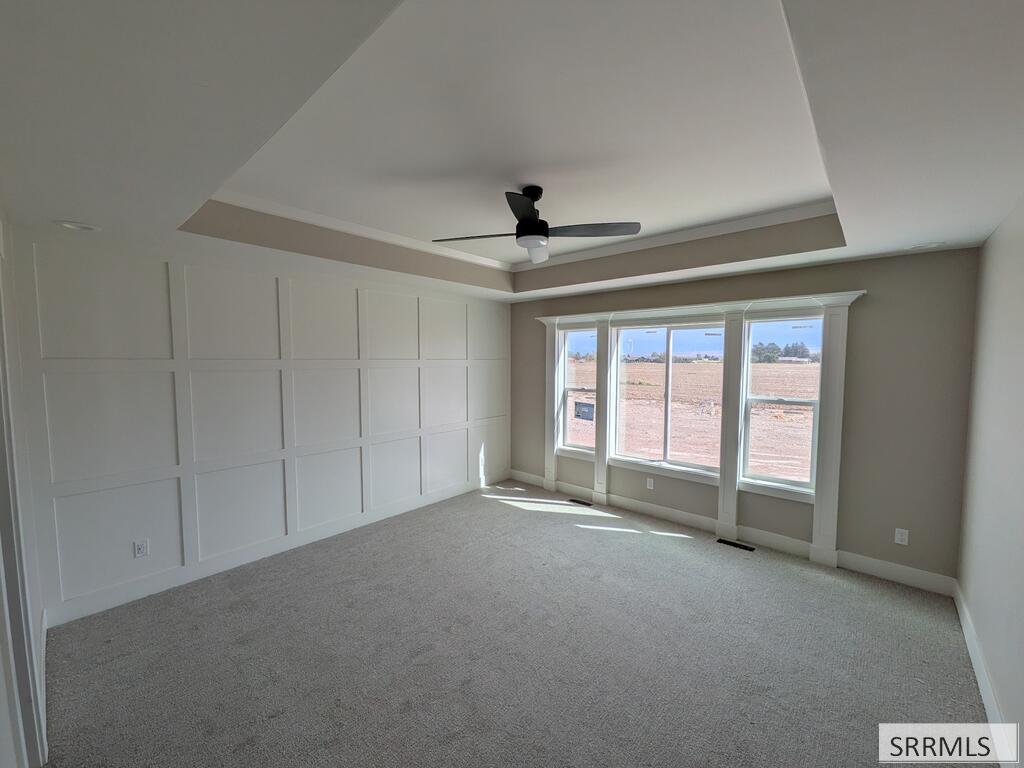 681 Glacier Ave Property Photo 4