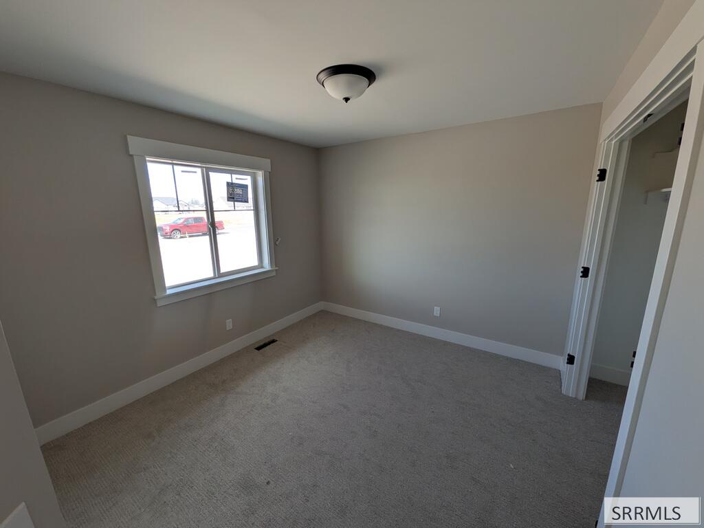 681 Glacier Ave Property Photo 15