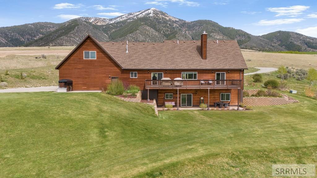 1060 Elk Ridge Drive Property Photo 3