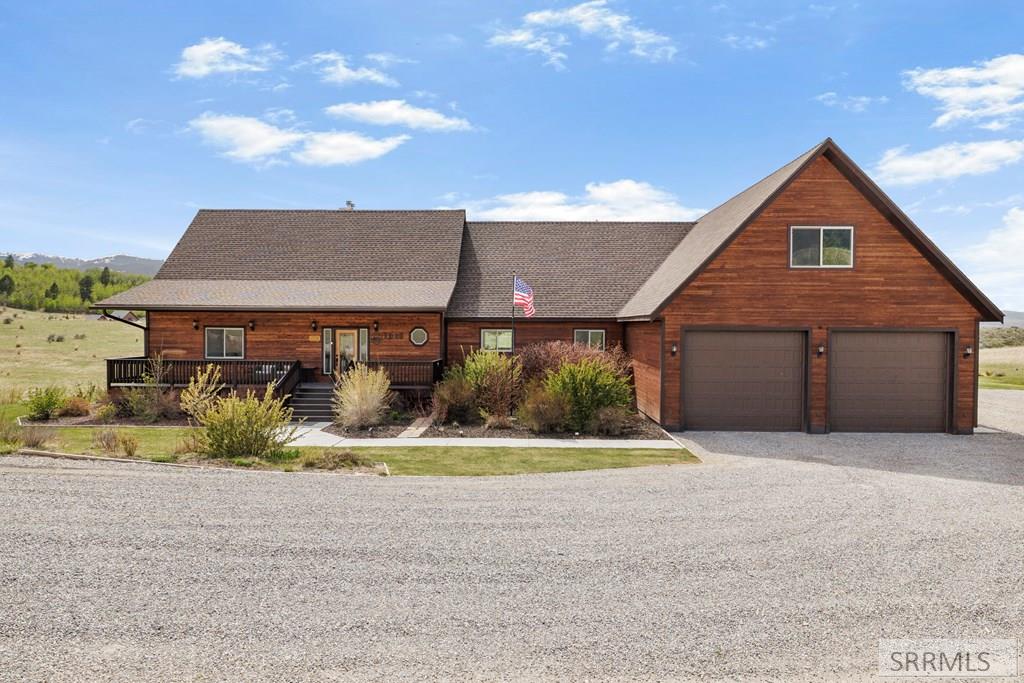 1060 Elk Ridge Drive Property Photo 4