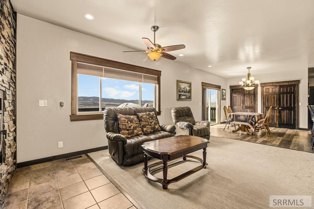 1060 Elk Ridge Drive Property Photo 12