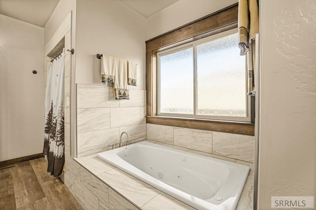 1060 Elk Ridge Drive Property Photo 24