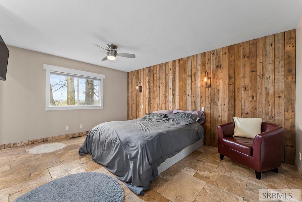 4572 E 75 N Property Photo 20