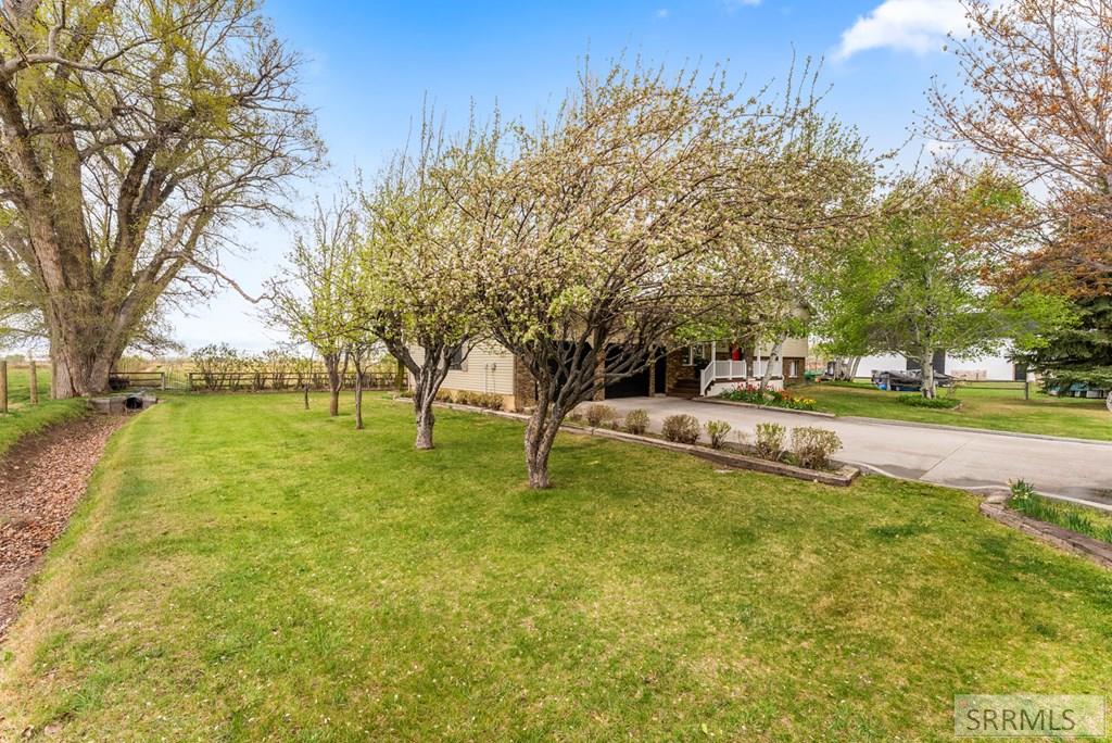 4572 E 75 N Property Photo 39