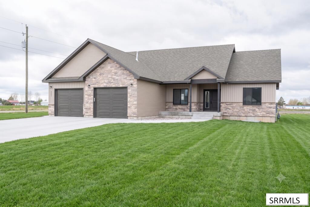 4961 Nordic Way Property Photo 2