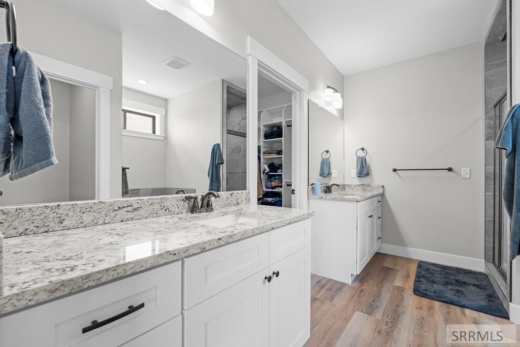 4961 Nordic Way Property Photo 18