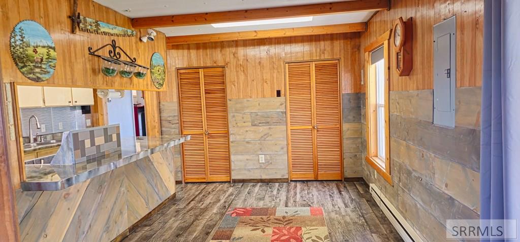 2185858 Property Photo 17