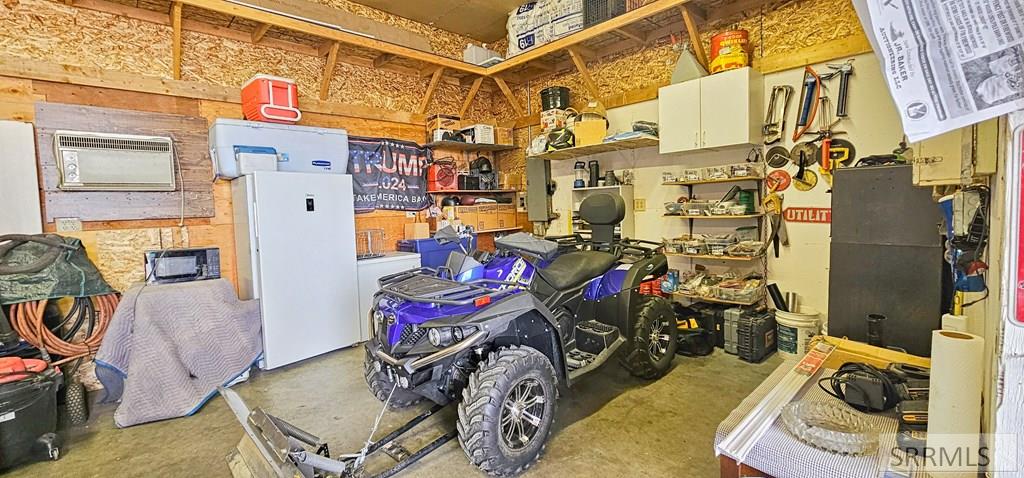 2185858 Property Photo 42