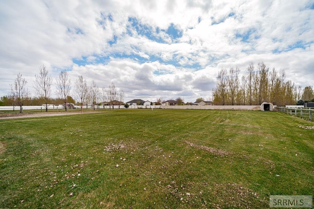 3710 E 337 N Property Photo 62