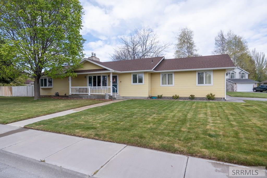 2945 Chaparral Drive Property Photo 3