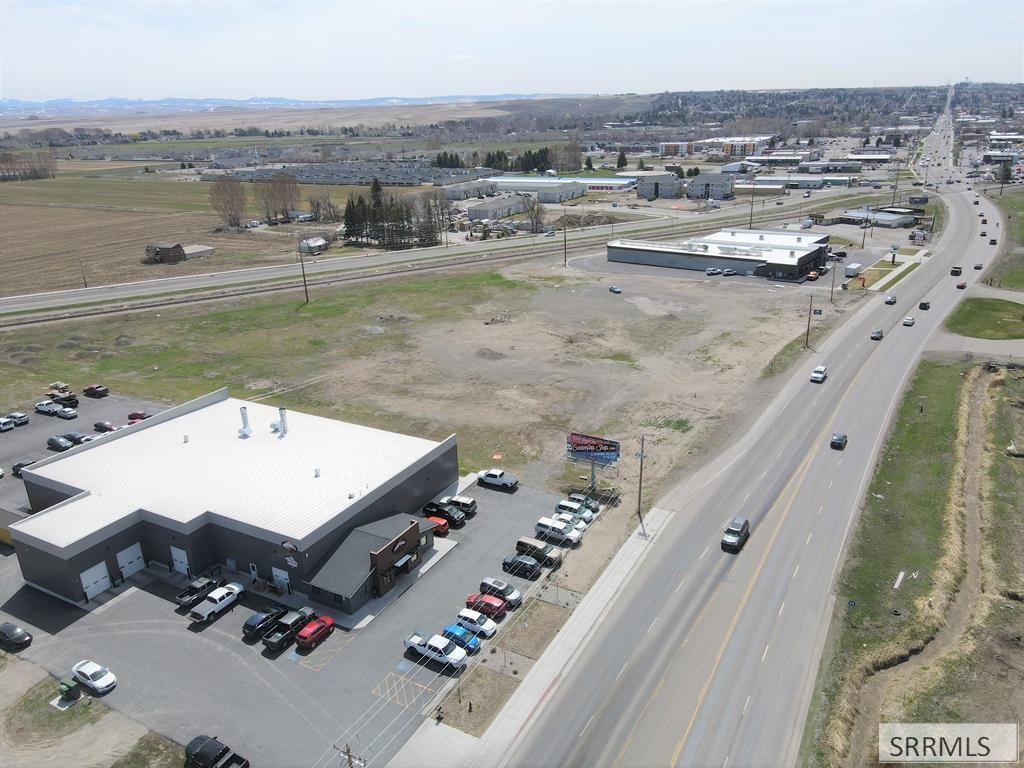 5.18 Acres N 2nd E Property Photo 4