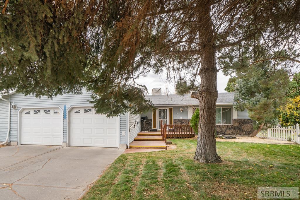 1795 Olympia Drive Property Photo 1