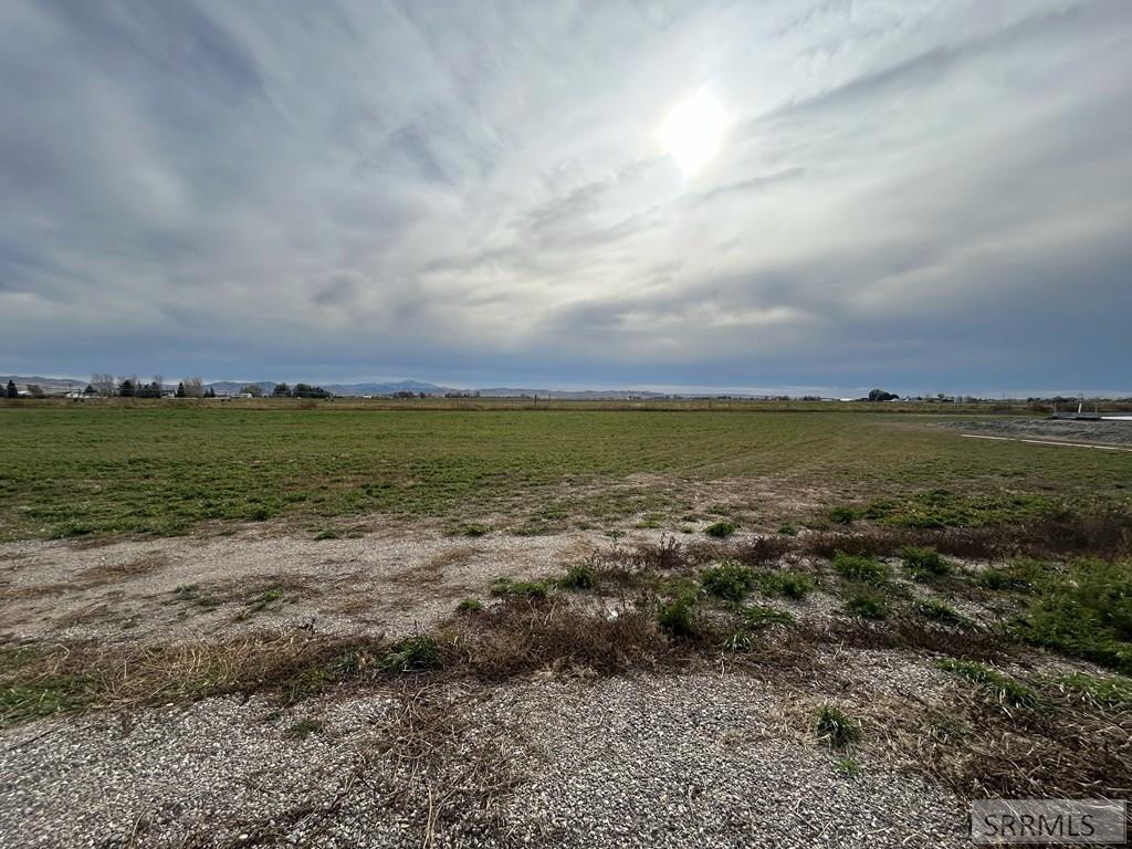 L5 B1 E 330 N Property Photo 4