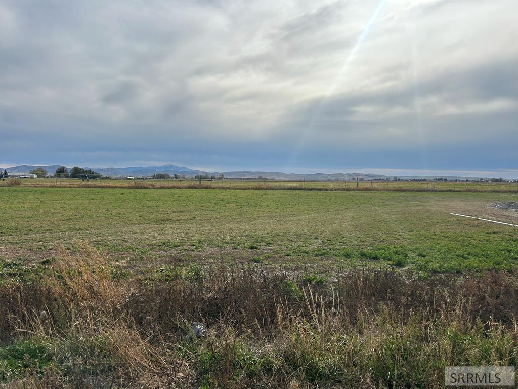 L6b1 S 330 N Property Photo 1