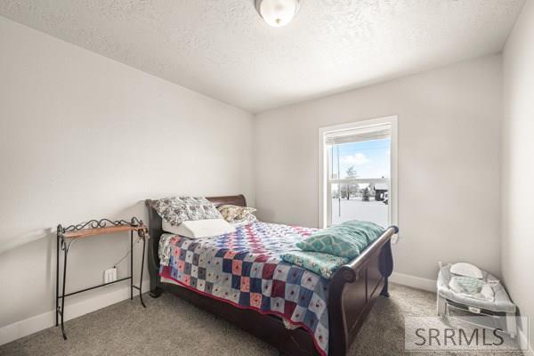 2453 S 1000 E Property Photo 23