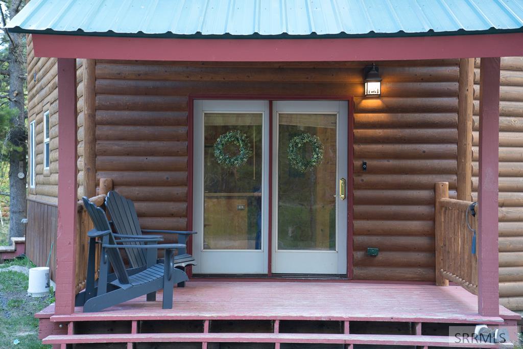 3496 Spruce Lane Property Photo 5
